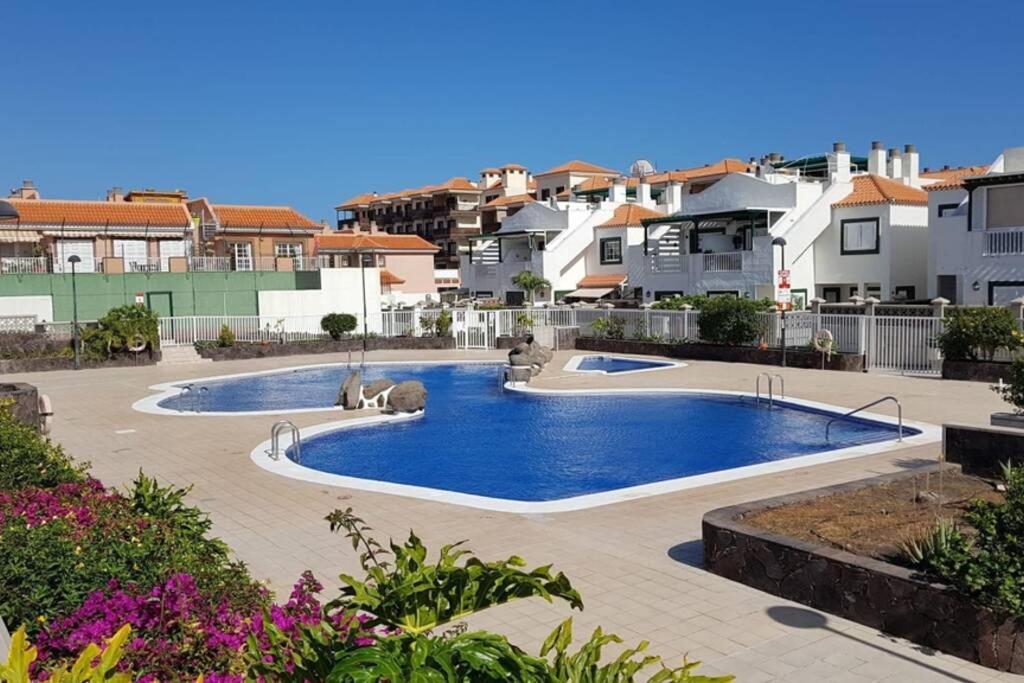 ארונה Private Apartment With Roof Terrace מראה חיצוני תמונה